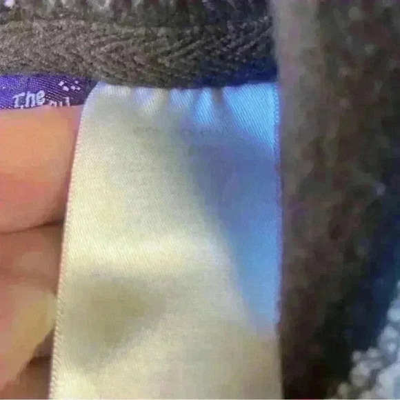 Disney Winnie The Pooh ‘Can’t Bee Bothered’ Fleece Women Plus 3XL Hooded Jacket - Picture 6 of 7